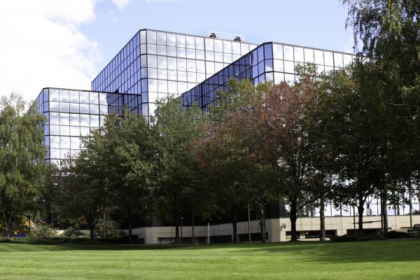 Commercial Lawn Service in Edmonds