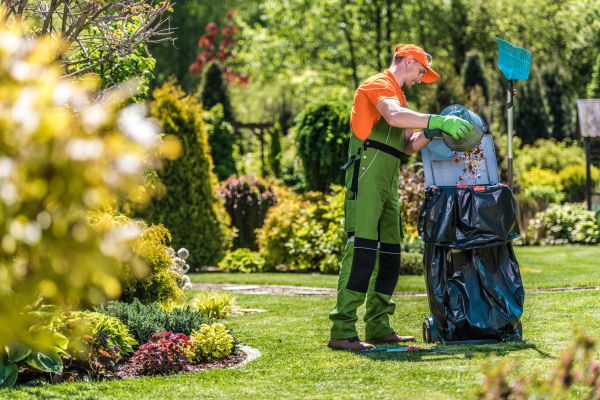 Cost of Lawn Cleaning Service in Edmonds