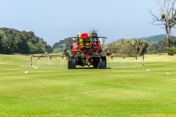 Golf Course Lawn Care in Edmonds